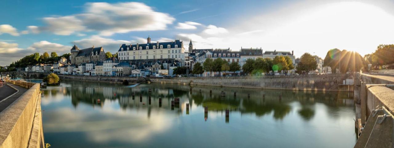 Au Coeur De Ville Laval  Buitenkant foto