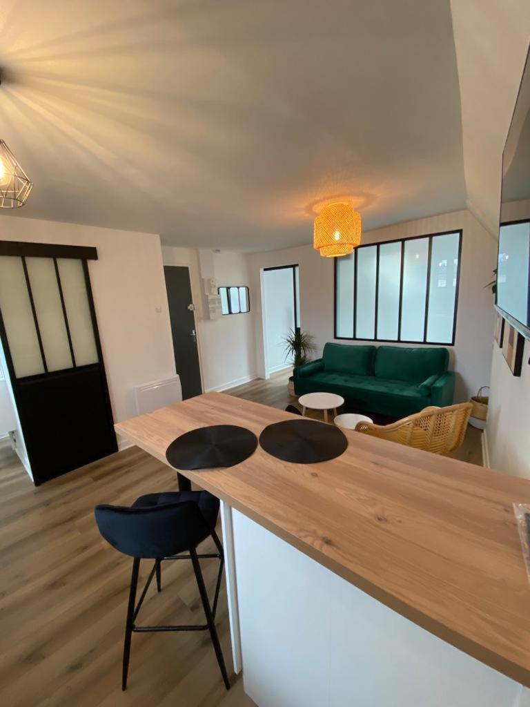 Au Coeur De Ville Laval  Kamer foto