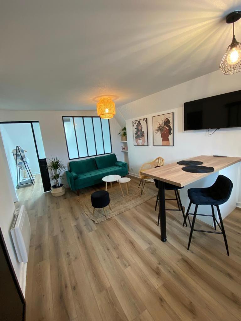 Au Coeur De Ville Laval  Kamer foto